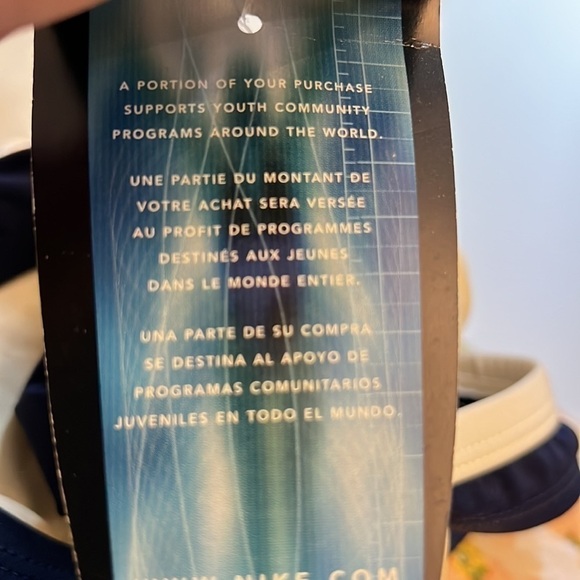 Nike Polyester Lycra spandex blend One Piece swimsuit Size 6 NWT U Back - Picture 13 of 14